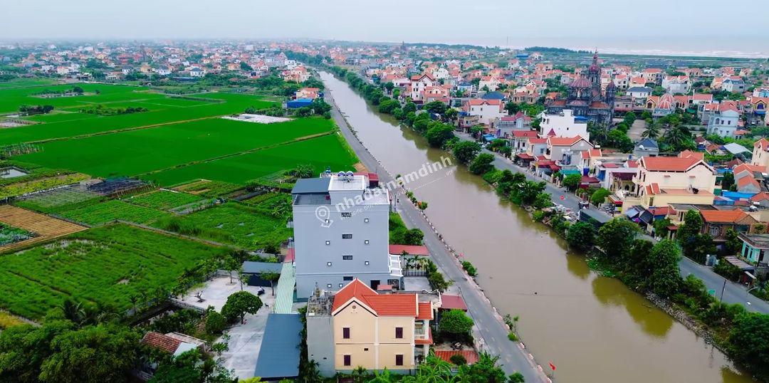  Bán Nhà mặt phố giá 1.xx